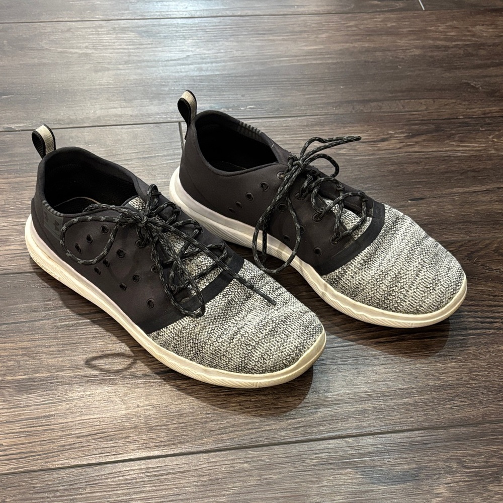 Under Armor Tennis Shoes